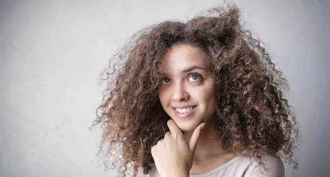 How To Style Shoulder Length Curly Hair?