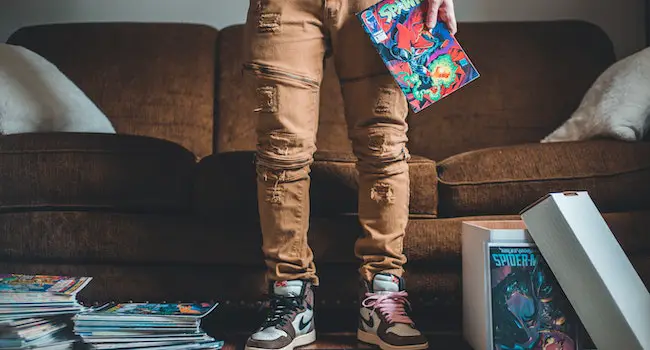 How To Style Brown Cargo Pants?