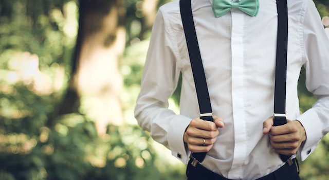 How To Style Suspenders?