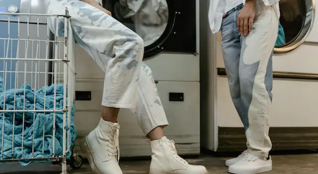 How To Style White Boots?