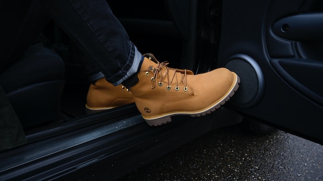 How To Wear Timbs With Jeans?
