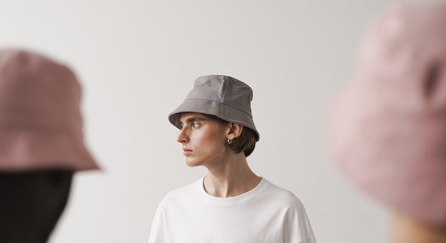 Bucket Hat with T-shirt